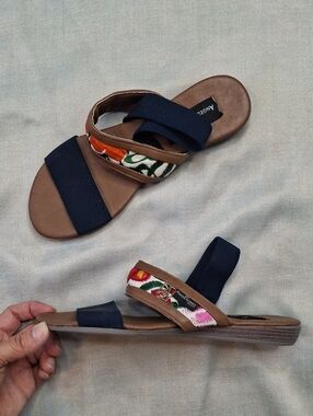 AngeLozano Mexican Artisan Embroidered Elastic Slide Sandals Leather US 9